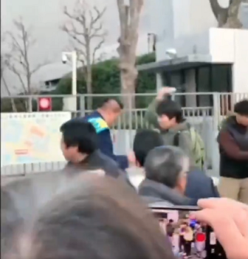 立花孝志5.png