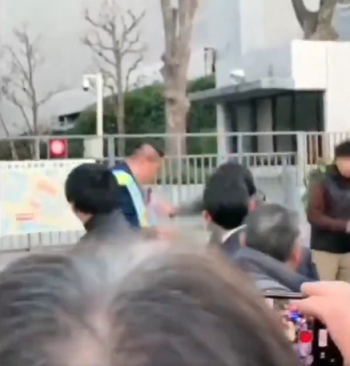 立花孝志7.png